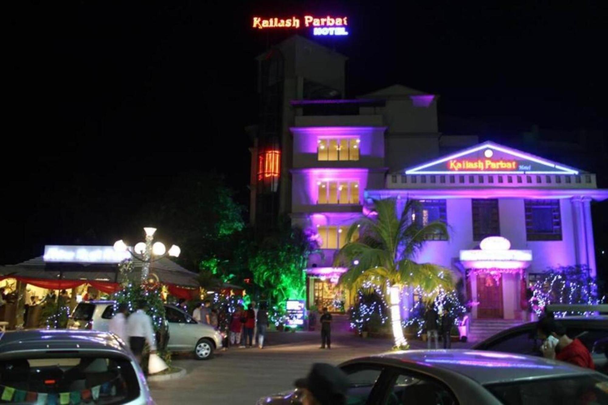 Kailash Parbat Hotel Lonavala Exterior photo