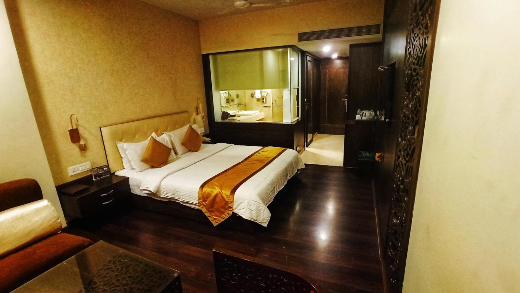 Kailash Parbat Hotel Lonavala Exterior photo
